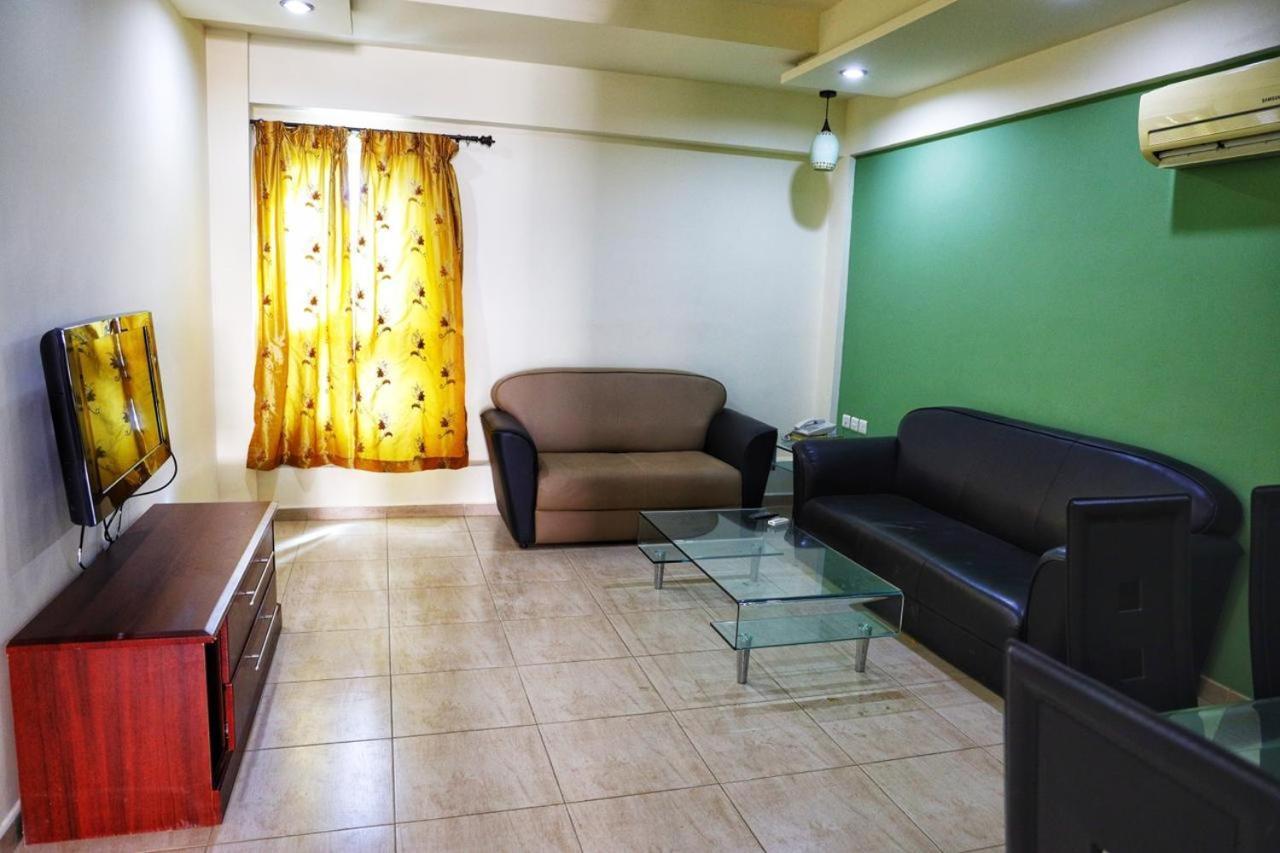 מוסקט Johny International Hotel מראה חיצוני תמונה