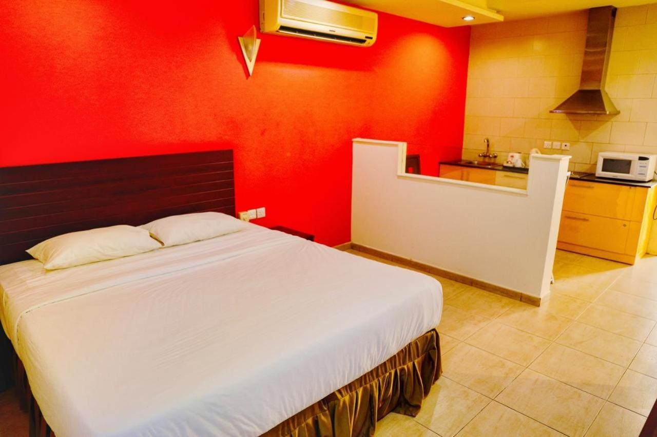 מוסקט Johny International Hotel מראה חיצוני תמונה