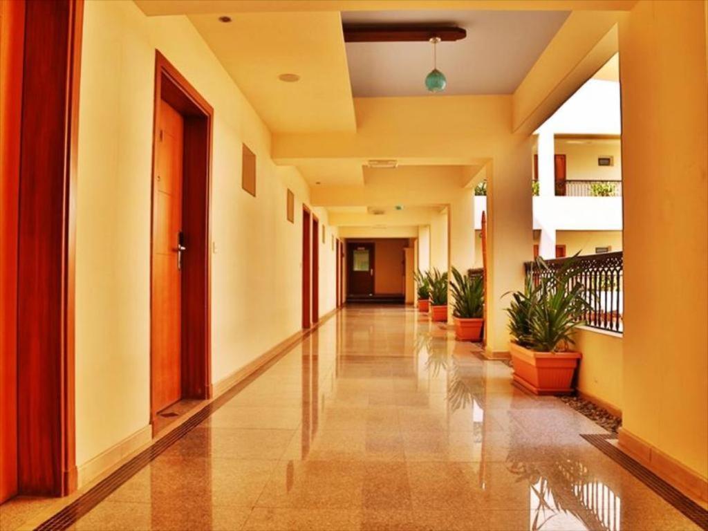מוסקט Johny International Hotel מראה חיצוני תמונה