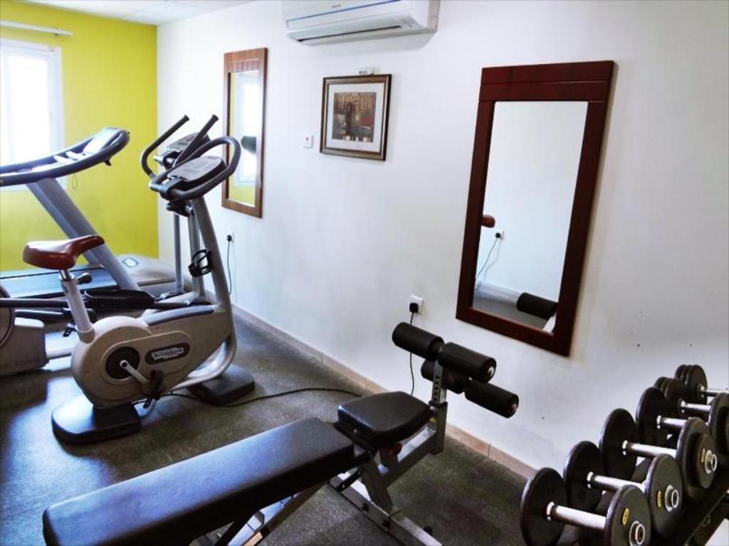מוסקט Johny International Hotel מראה חיצוני תמונה